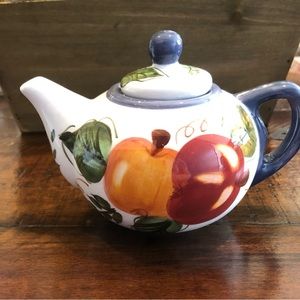 Vintage Fruit Teapot by Oneida. White Orange 🍊 Green leaves 3.5”